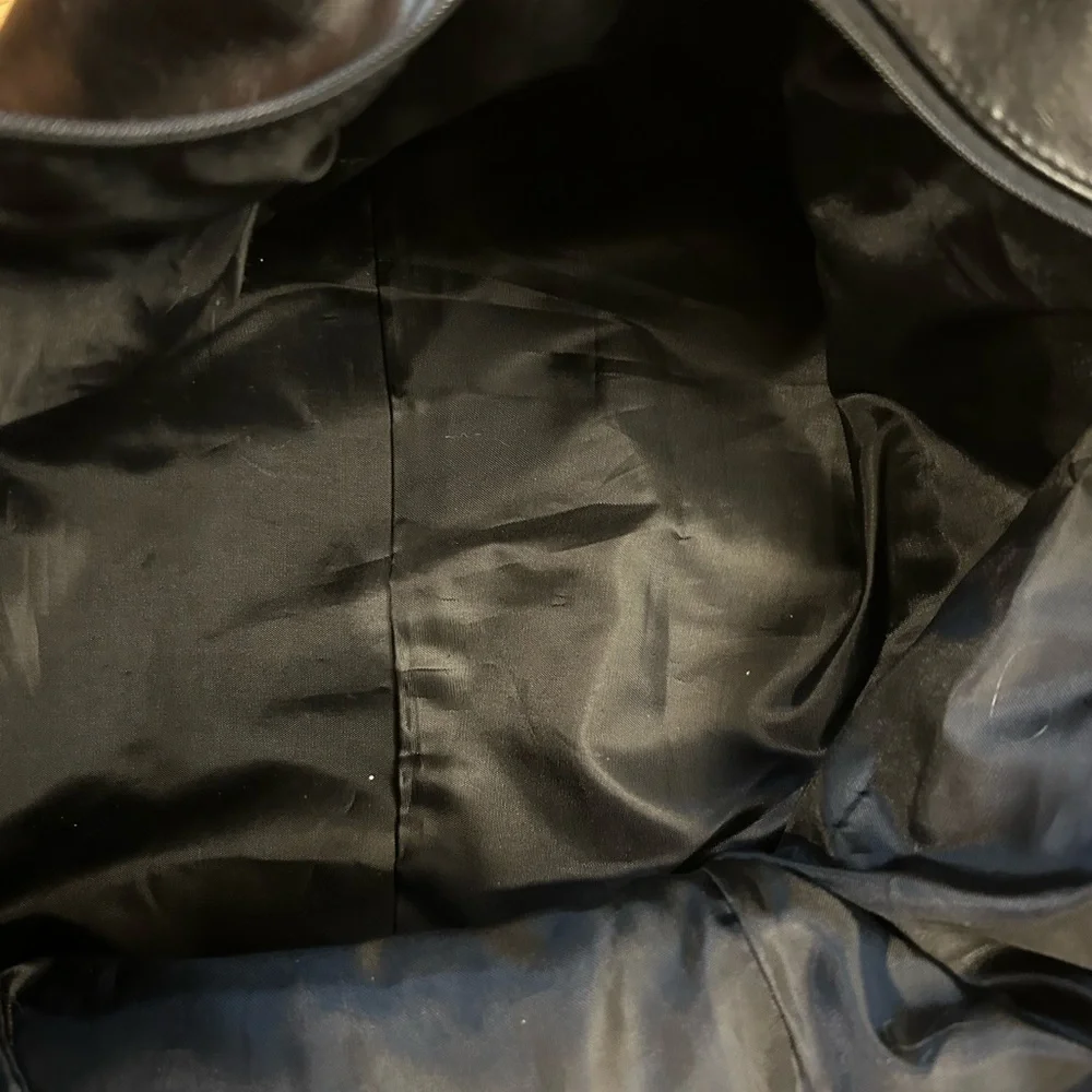 Faux Leather Weekender Travel Black Duffle Bag Excellent Clean Condition - Picture 12 of 16